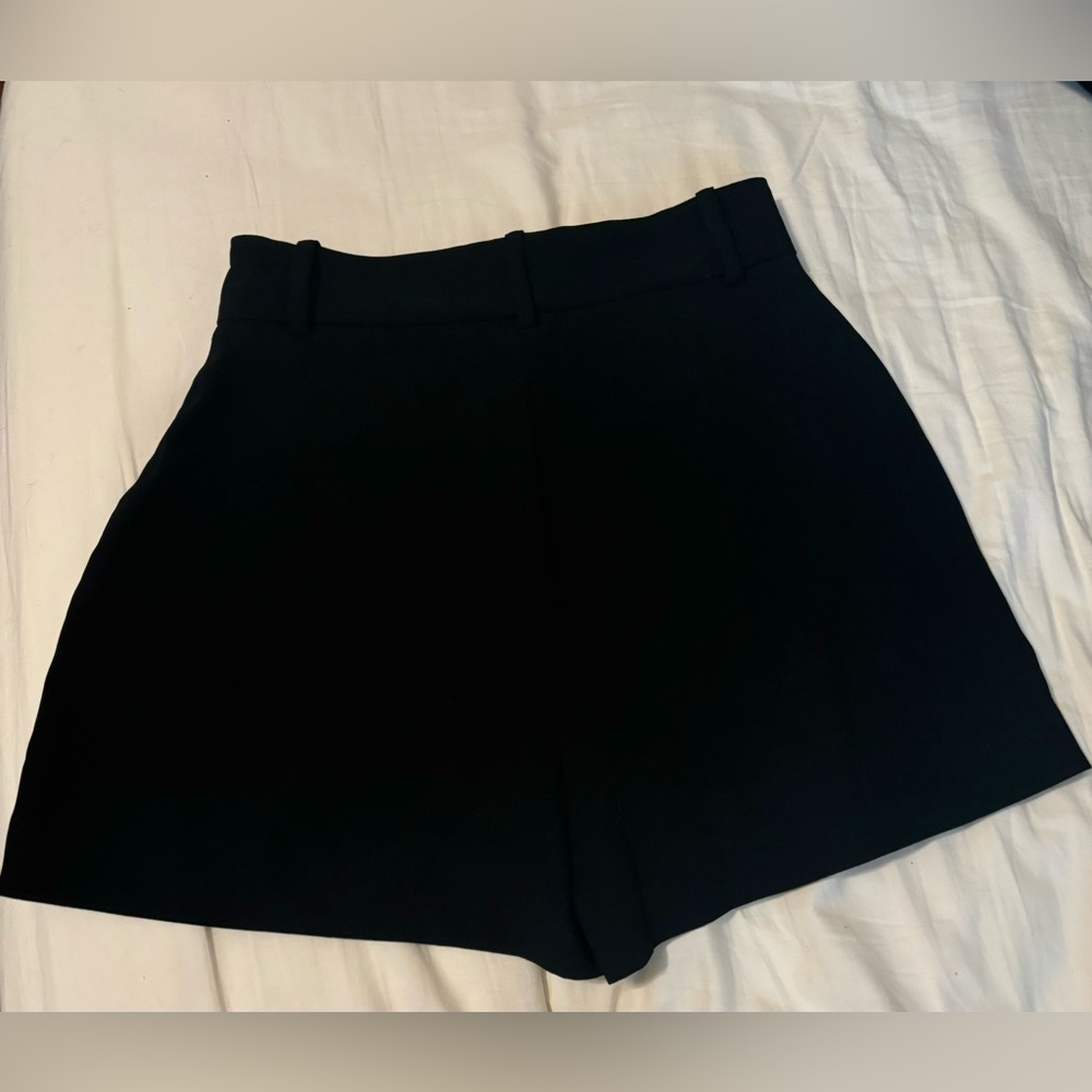 Babaton shorts